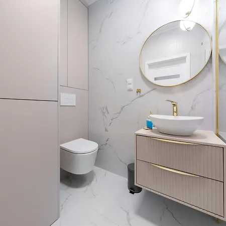 Virgin River Deluxe By Bookinghost * Wroclaw