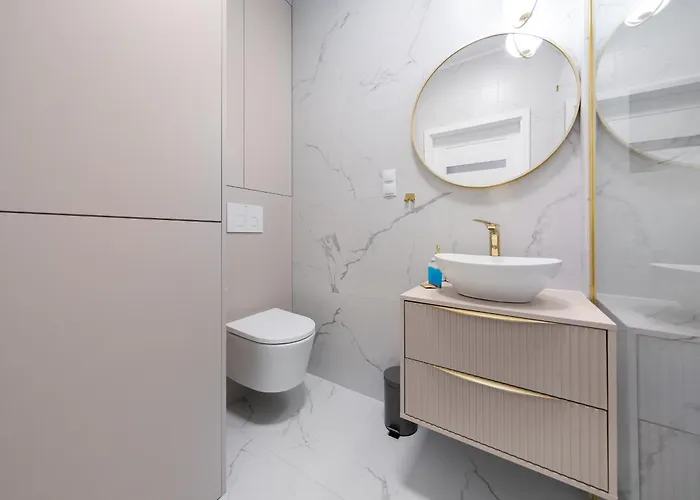 Virgin River Deluxe By Bookinghost * Wroclaw