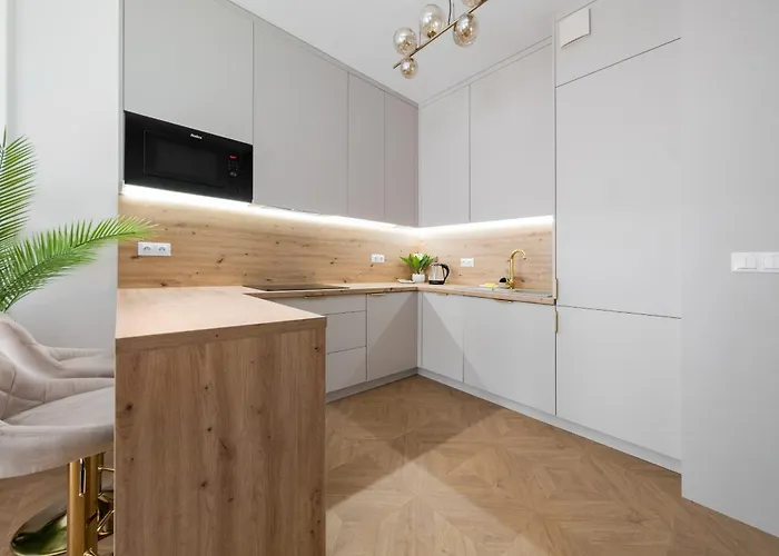 Virgin River Deluxe By Bookinghost * Wroclaw